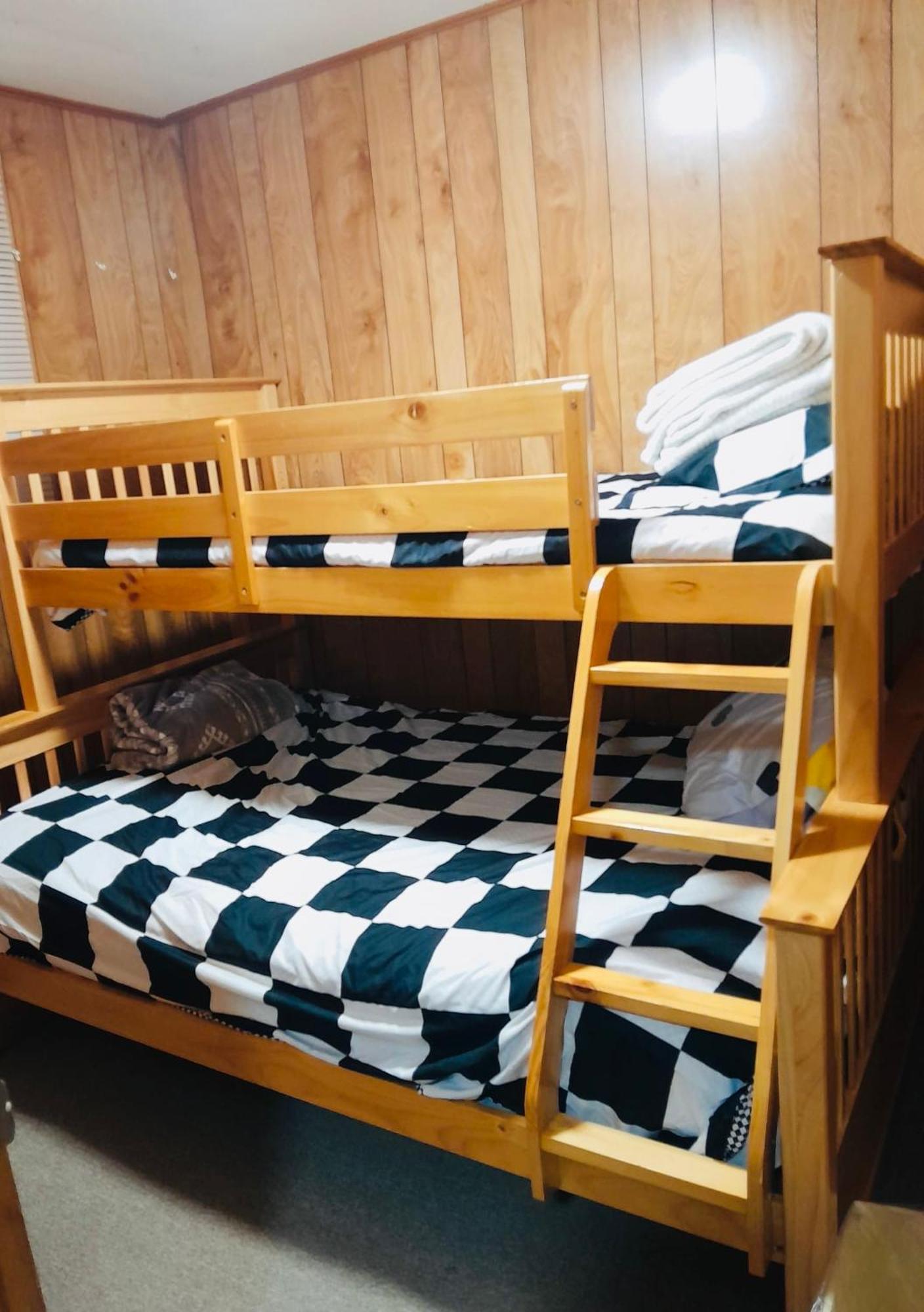 Lakefront Hideaway Resort 카와르타 레이크 외부 사진