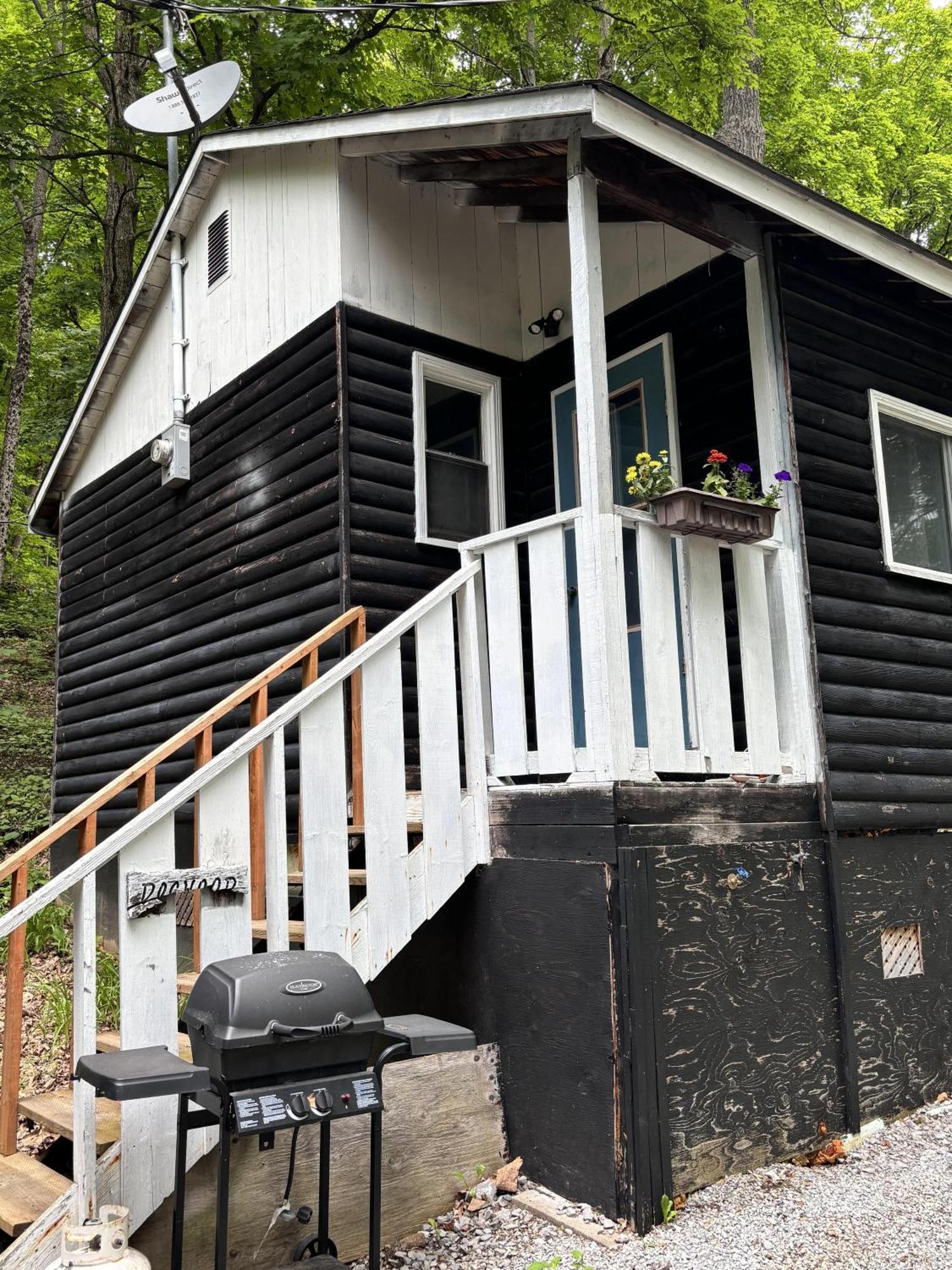 Lakefront Hideaway Resort 카와르타 레이크 외부 사진